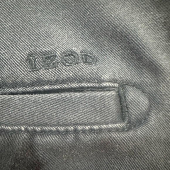 IZOD Men’s Pants Saltwater Stretch Straight Fit Chino Pant. Blue Size 33 x 32. - Picture 6 of 9